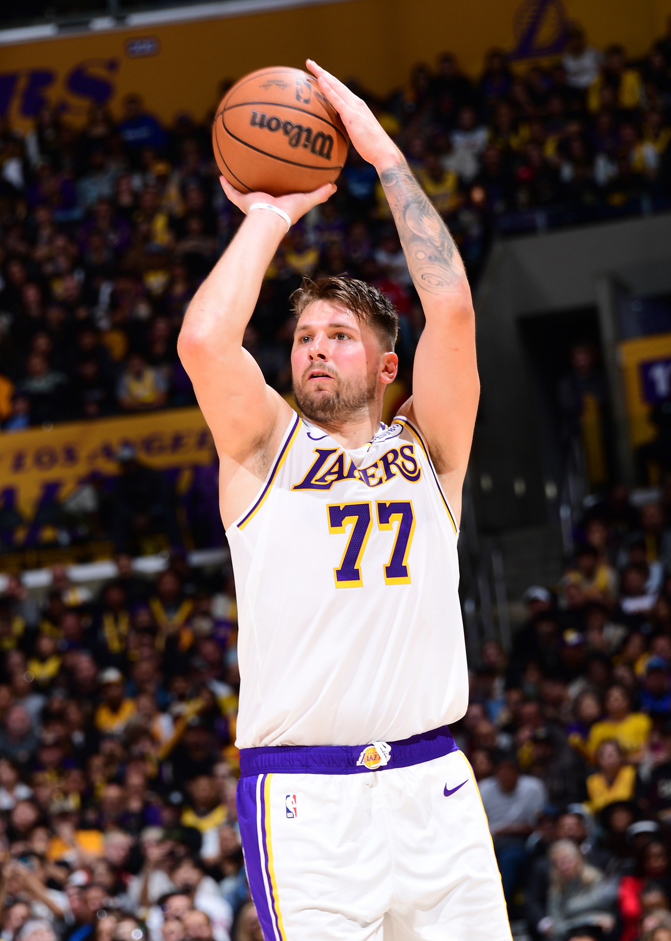 里程碑夜！洛杉矶快船强势反弹，NBA常规赛今晨刷纪录，质疑声仍在，阵容厚度经受考验的简单介绍