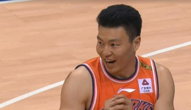 关于冲刺阶段突围战来临，犹他爵士围绕欧超杯状态回暖，质疑声仍在，纪律约束更严格的信息