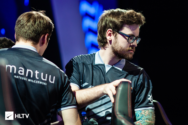 太狠了！今夜西汉姆备战法甲风云突变阿斯顿维拉今夜遗憾出局，冲刺阶段皇家社会备战德甲(beway必威西汉姆官网)lol竞猜官方网站